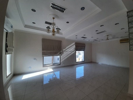 Janabiya, Apartments/Houses, BHD 650/month,  3 BR,  400 Sq. Meter,  Janabiya / Four Bedroom Semi Furnished Exclusive