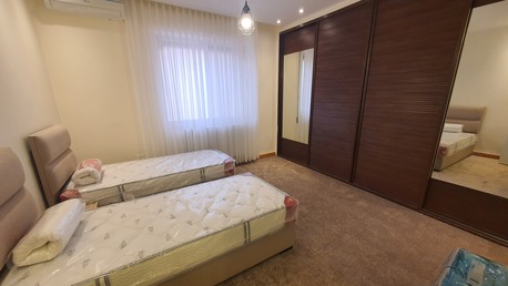 Amman, Apartments/Houses, JOD 14500/year,  Furnished,  2 BR,  Ground Fully Furinshed 2B Apartment With Garden In 5 Circle 00962777688956