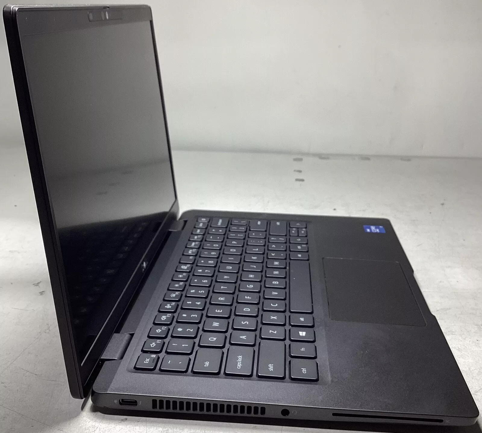 Manama, Computers, BHD 129,  Dell Latitude 7320 Laptop  Core I7-1185G7-512GB SSD Hard Drive -16 RAM