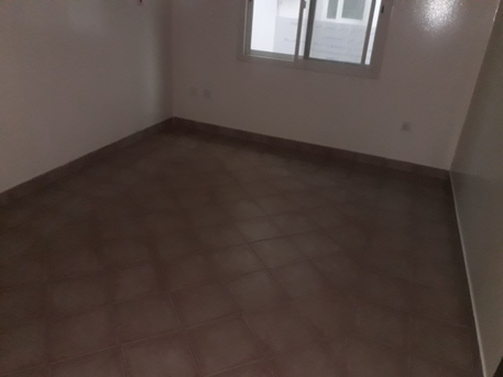 Salmaniya, Apartments/Houses, BHD 200/month,  2 BR,  110 Sq. Meter,  2 Bhk Unfurnished Flat Available In Salmaniya Call Aleena