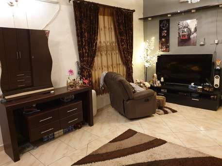 Riyadh, Furniture, SAR 1999,  Latest Model Bed Set, Stylish Design, Pure Original Wood 100%. Excellent Condition