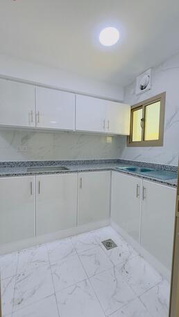 Manama, Apartments/Houses, BHD 190/month,  Studio,  @1BATHROOM  Kitchen With Electricity No Limit