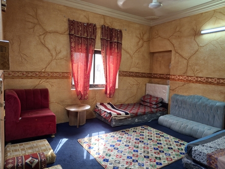 Madinah, Bedspace Available, SAR 849/month,  For Couple Family Or Excusive Single Furnished Room Near Harram Area.