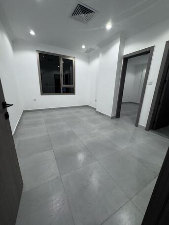Salmiya, Apartments/Houses, KWD 350/month,  1 BR,  For Rent In Salmiya, An Unfurnished One-bedroom Apartment With A Large Roof.