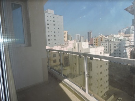 Juffair, Apartments/Houses, BHD 600/month,  3 BR,  Fully Furnished Apartment With Balcony In Juffair