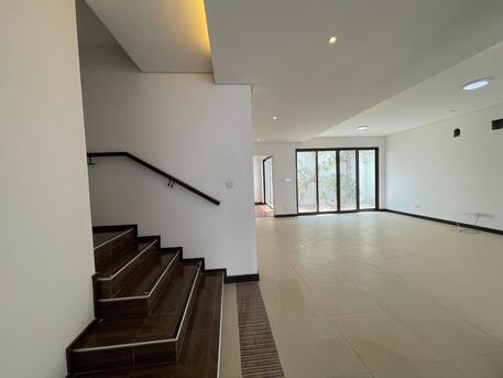 Muharraq, Villas, BHD 750,  Spacious Villa With A Beautiful Garden In Diyar Al Muharraq