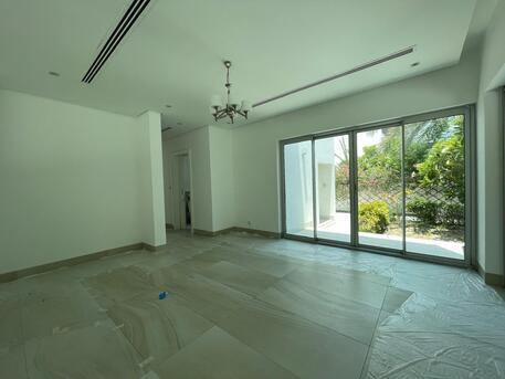 Manama, Villas, BHD 1750,  Luxurious Gated Community Villa With All Facilities