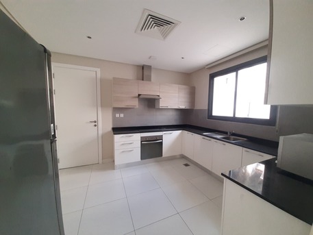 Saar, Apartments/Houses, BHD 1300/month,  4 BR,  400 Sq. Meter,  MODERN SEMI FURNISHED VILLA WITH POOL