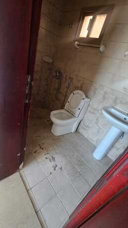 Salmaniya, Apartments/Houses, BHD 180/month,  2 BR,  2 Bedroom Unfurnished Flat For Rent Without Ewa