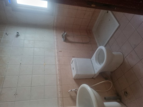  , BHD 160,  1 BHK Un Furnished Commercial Flat For Rent In Gudabiya With Lift On 2nd Floor, 1