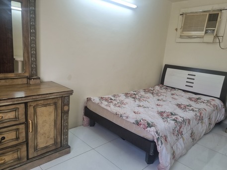 Adliya, Apartments/Houses, BHD 160/month,  Furnished,  Studio,  Fully Furnished Studio Flat For Rent In Adliya On 2nd Floor No Lift With Closed Kitchen