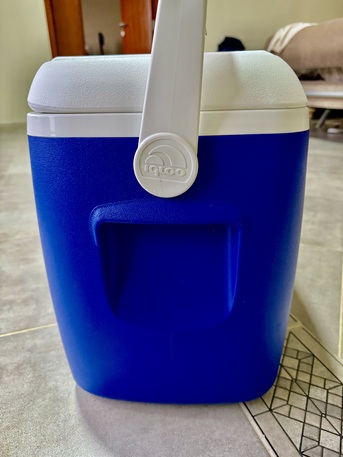 Khobar, Furniture, SAR 99,  Cooling Box Keeps Things Cool Igloo