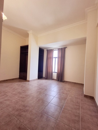Umm Al Hassam, Apartments/Houses, BHD 260/month,  2 BR,  Bright N Spacious Semi Furnished 2 BHK Flat With Ewa, Parking, Balcony @260/BD In Umm Al H