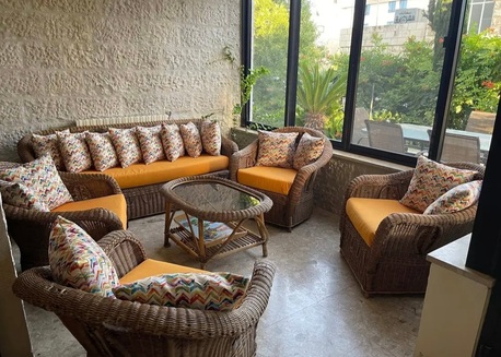 Amman, Apartments/Houses, JOD 16000/year,  Furnished,  3 BR,  Ground Fully Furinshed 3B Apartment With Outside Garden In Shemsani 00962777688956