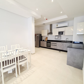 Janabiya, Apartments/Houses, BHD 450/month,  2 BR,  Bright And Elegant Fully Furnished Flat In Janabiya