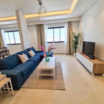 Janabiya, Apartments/Houses, BHD 450/month,  2 BR,  Bright And Spacious Fully Furnished Flat In Janabiya