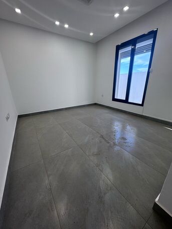 Kuwait City, Apartments/Houses, KWD 500/month,  2 BR,  For Rent In Al-Fintas, A Large Penthouse Apartment.