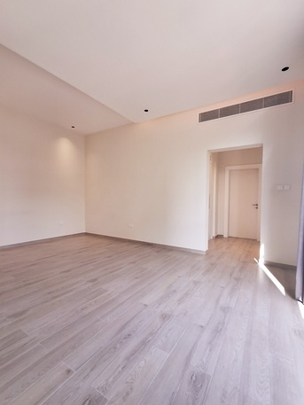 Mahooz, Apartments/Houses, BHD 425/month,  2 BR,  "Brand New"Neet& Clean Semi Furnished 2 BHK Flat With Ewa, Parking @425/BD In