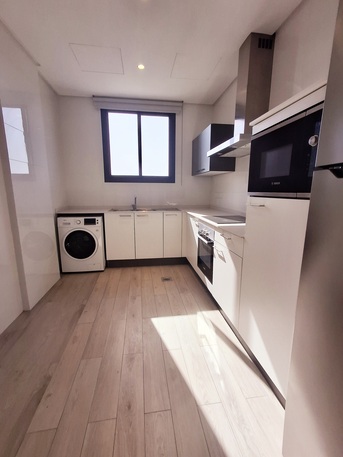 Mahooz, Apartments/Houses, BHD 425/month,  2 BR,  "Brand New"Neet& Clean Semi Furnished 2 BHK Flat With Ewa, Parking @425/BD In