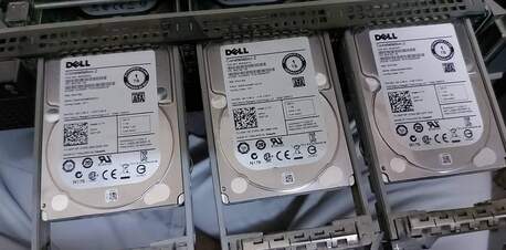 Khobar, Electronics, SAR 5900,  Dell Poweredge R810 Rackmount Server