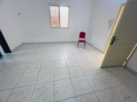 Mahooz, Apartments/Houses, BHD 240/month,  2 BR,  SEMI FURNISHED 2 BHK APARTMENT FOR  RENT IN MAHOOZ--: SUBEER*38185065