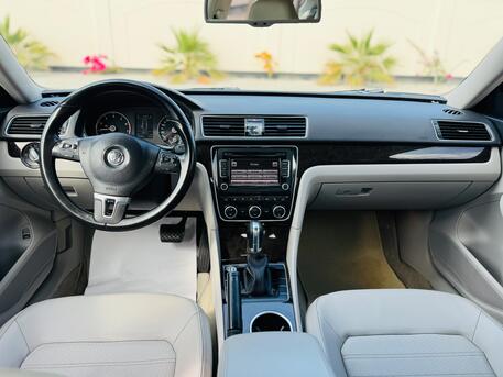 Manama, Vehicles, Cars & Trucks , BHD 1,  Volkswagen Passat,  2014,  125000 KM,  Full Option - Sunroof - Low Mileage