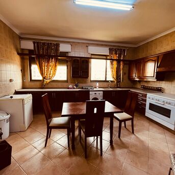 Amman, Apartments/Houses, JOD 10000/year,  Furnished,  3 BR,  198 Sq. Meter,  Fully Furnished 3B Apart With Baconly In Der Ghbar 00962777688956