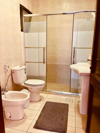 Amman, Apartments/Houses, JOD 10000/year,  Furnished,  3 BR,  198 Sq. Meter,  Fully Furnished 3B Apart With Baconly In Der Ghbar 00962777688956