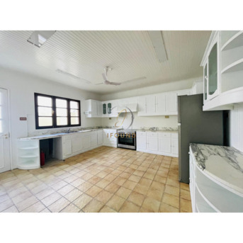 Mahooz, Villas, BHD 1500,  320 Sq. Meter,  Spacious 5-BHK Villa For Rent In Mahooz