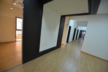 Manama, Offices, BHD 800,  220 Sq. Meter,  Office Flats For Rent