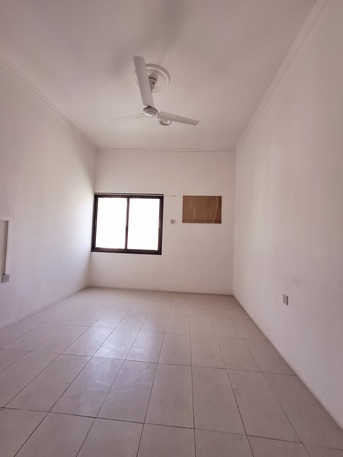 Hoora, Apartments/Houses, BHD 160/month,  1 BR,  Very Bright -Un Furnished 1 Bedroom Family Flat With Electricity,balcony @160/BD In Hoora