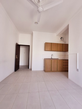 Hoora, Apartments/Houses, BHD 160/month,  1 BR,  Very Bright -Un Furnished 1 Bedroom Family Flat With Electricity,balcony @160/BD In Hoora