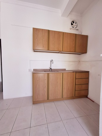 Hoora, Apartments/Houses, BHD 160/month,  1 BR,  Very Bright -Un Furnished 1 Bedroom Family Flat With Electricity,balcony @160/BD In Hoora