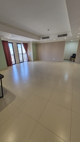 Umm Al Hassam, Apartments/Houses, BHD 600/year,  3 BR,  218 Sq. Meter,  Luxury Compound Flat Gor Rent