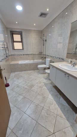 Umm Al Hassam, Apartments/Houses, BHD 600/year,  3 BR,  218 Sq. Meter,  Luxury Compound Flat Gor Rent