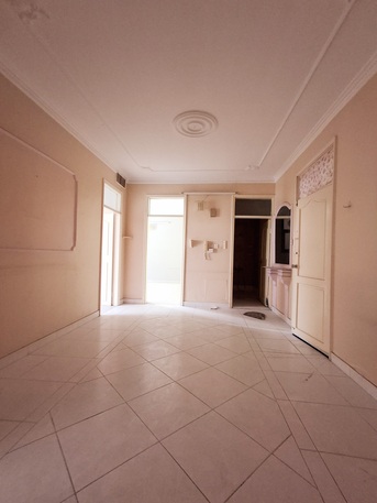 Umm Al Hassam, Apartments/Houses, BHD 200/month,  2 BR,  Neet & Clean- Spacious Un Furnished 2 BHK Balcony Flat Without Ewa@200/BD In Um Al Hassam