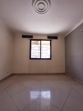 Umm Al Hassam, Apartments/Houses, BHD 200/month,  2 BR,  Neet & Clean- Spacious Un Furnished 2 BHK Balcony Flat Without Ewa@200/BD In Um Al Hassam