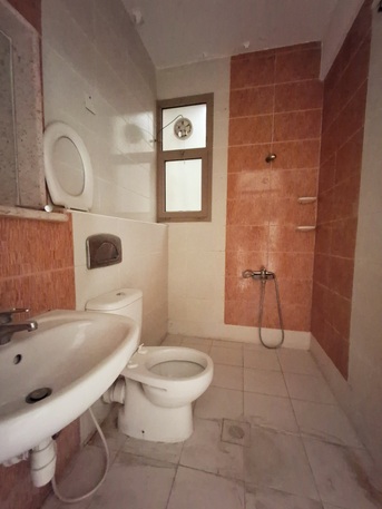 Umm Al Hassam, Apartments/Houses, BHD 200/month,  2 BR,  Neet & Clean- Spacious Un Furnished 2 BHK Balcony Flat Without Ewa@200/BD In Um Al Hassam