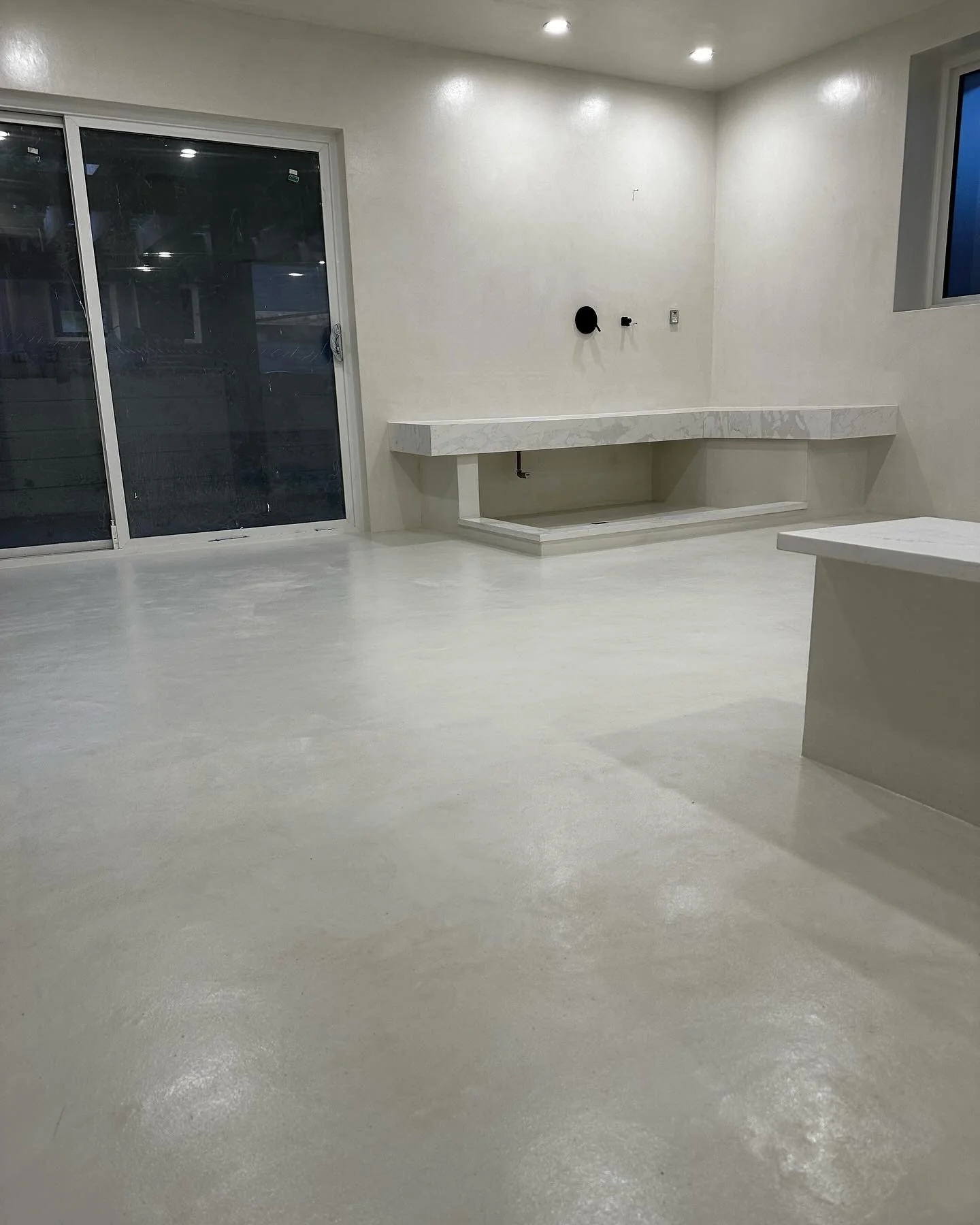 Manama, Construction, Microcement Wall & Flooring Works
