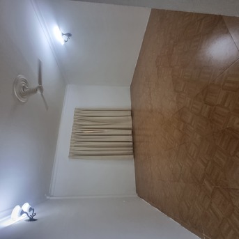 Juffair, Apartments/Houses, BHD 300/month,  2 BR,  @2BATHROOM Hall Kitchen  With Electricity Car Parking