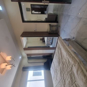 Juffair, Apartments/Houses, BHD 480/month,  3 BR,  &3BATHROOM Hall Kitchen Fully Furnished  With Electricity (no Limit)  Car Parking