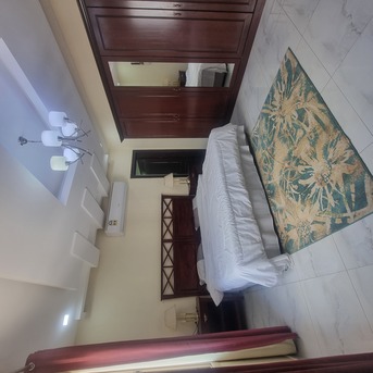 Juffair, Apartments/Houses, BHD 480/month,  3 BR,  &3BATHROOM Hall Kitchen Fully Furnished  With Electricity (no Limit)  Car Parking