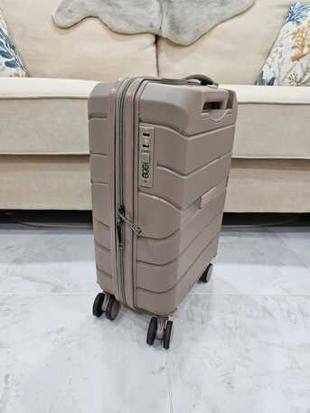 Jeddah, Household Items, SAR 150,  Hand Carry Travel Bag. 4 Wheels.