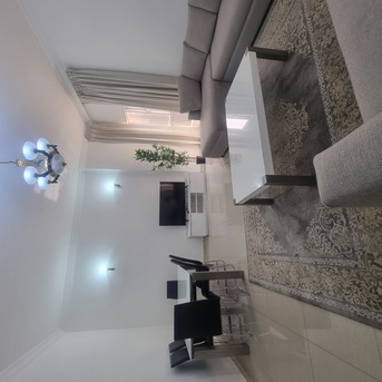 Juffair, Apartments/Houses, BHD 400/month,  2 BR,  &2BATHROOM Hall Kitchen Balkani Fully Furnished  With Electricity   Car Parking