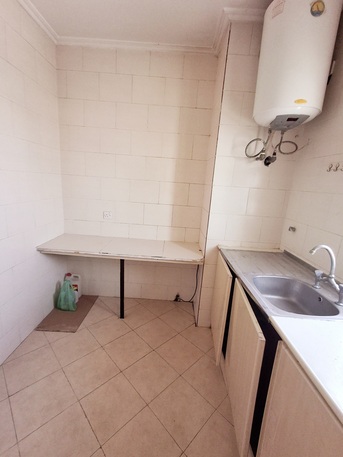 Adliya, Apartments/Houses, BHD 190/month,  2 BR,  Bright & Spacious Semi Furnished 2 BHK Family Flat Without Electricity @190/BD In Adliya