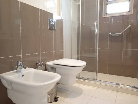 Amman, Apartments/Houses, JOD 14000/year,  4 BR,  Ground Semi Furnished 4B With Garden In 5 Circle 00962777688956