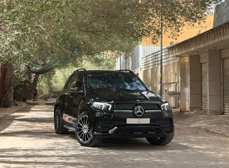 Riyadh, Vehicles, Cars & Trucks , SAR 1,  Mercedes-Benz 450,  2022,  Automatic,  92000 KM,  Mercedes Benz GLE450 - AMG KIT - Black Edition -