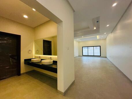 Manama, Apartments/Houses, BHD 1000/month,  4 BR,  400 Sq. Meter,  Brand New