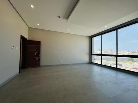 Manama, Apartments/Houses, BHD 1000/month,  4 BR,  400 Sq. Meter,  Brand New