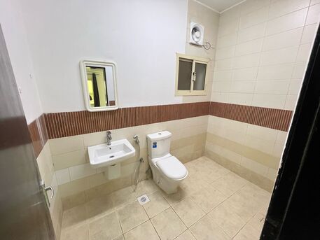 Mahooz, Apartments/Houses, BHD 280/month,  2 BR,  160 Sq. Meter,  SEMI FURNISHED FLAT